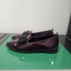 Burgundy Loafers with Black Bow Vegan Patten Pleather Size 81/2